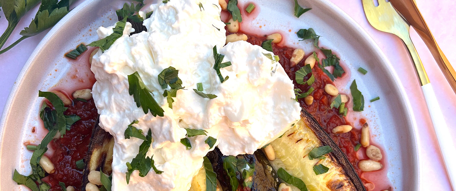 Gebackene Zucchini mit Burrata – HistaFood Gebackene Zucchini mit Burrata – HistaFood