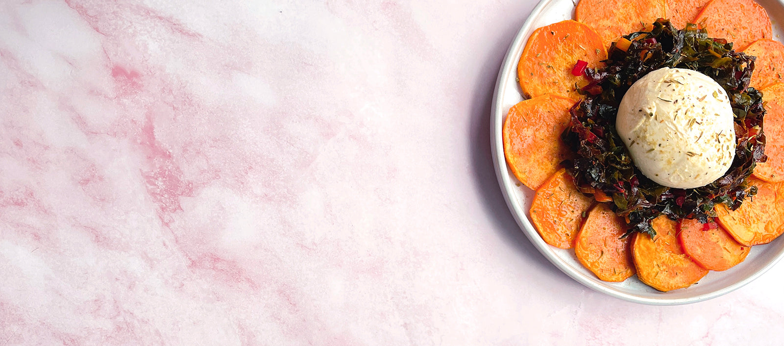 Mangold auf Süßkartoffeln mit Burrata – HistaFood Mangold auf Süßkartoffeln mit Burrata – HistaFood