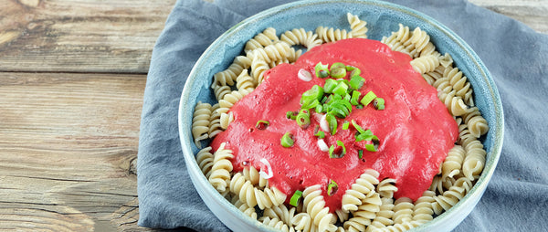 Dinkelspirelli mit Karotten-Rote Bete Soße