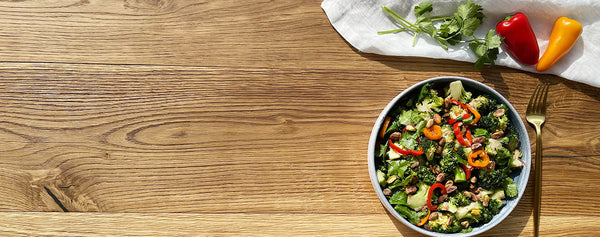 Warmer Asia-Brokkoli-Salat mit Pistazien