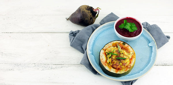 Zucchini-Taler mit Rote Bete Soße